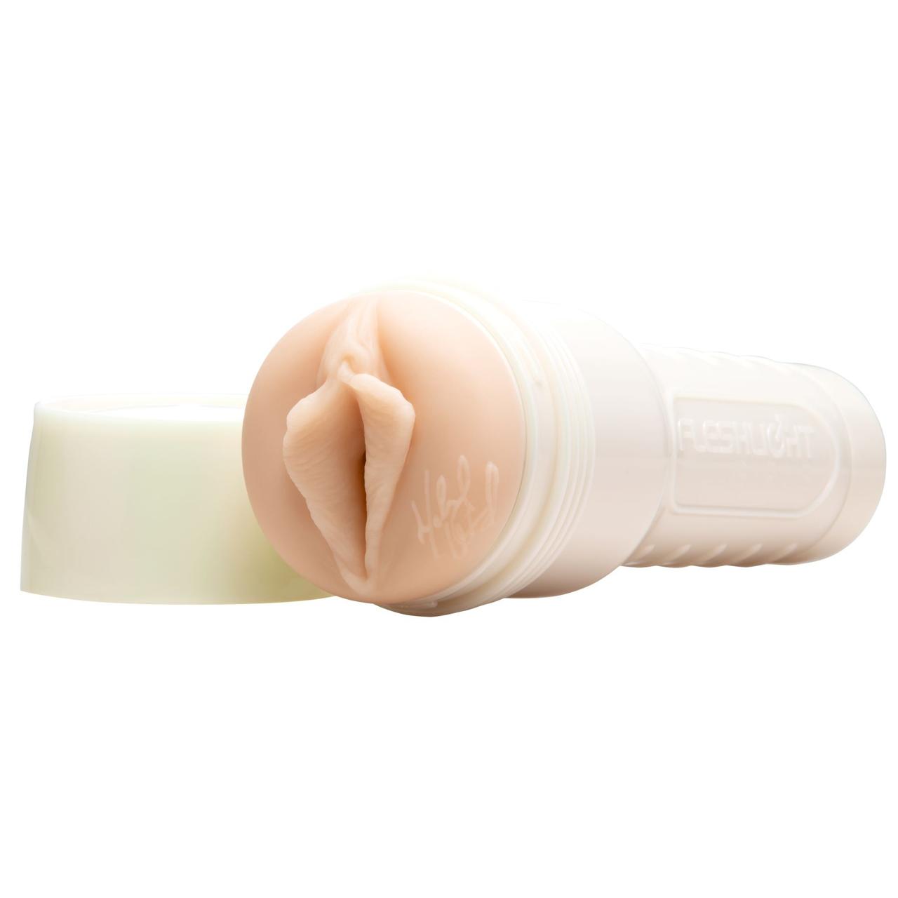 Мастурбатор Fleshlight Girls: Maitland Ward - Toy Meets World, со слепка вагины, очень нежный в DIDO