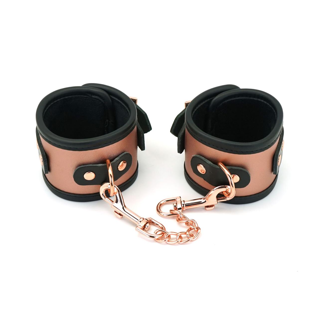 Наручники Liebe Seele Rose Gold Memory Wrist Cuff, натуральная кожа, розовое золото в DIDO