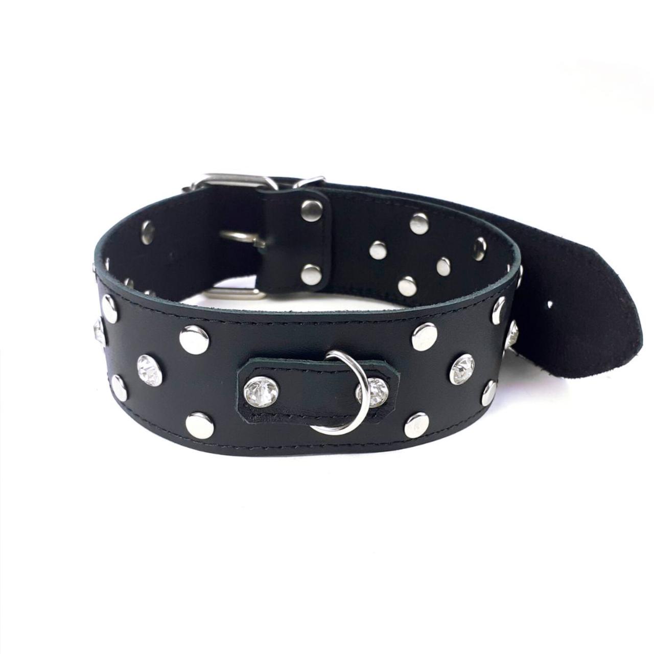 Ошейник из натуральной кожи с заклепками и стразами Art of Sex - Jenna Collar, Черный в DIDO