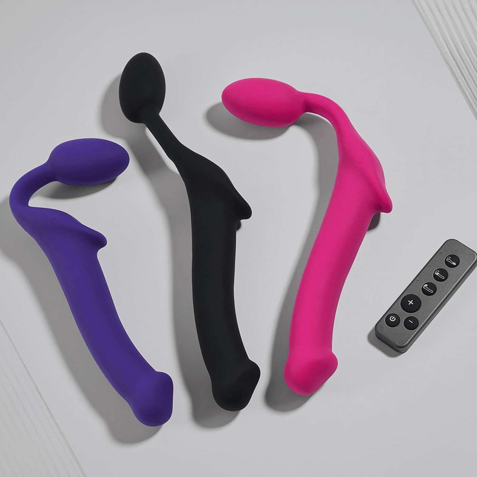 Безремінний страпон з вібрацією Strap-On-Me Vibrating Fuchsia XL, діам. 4,7см, пульт ДК, регульований - Зображення 8